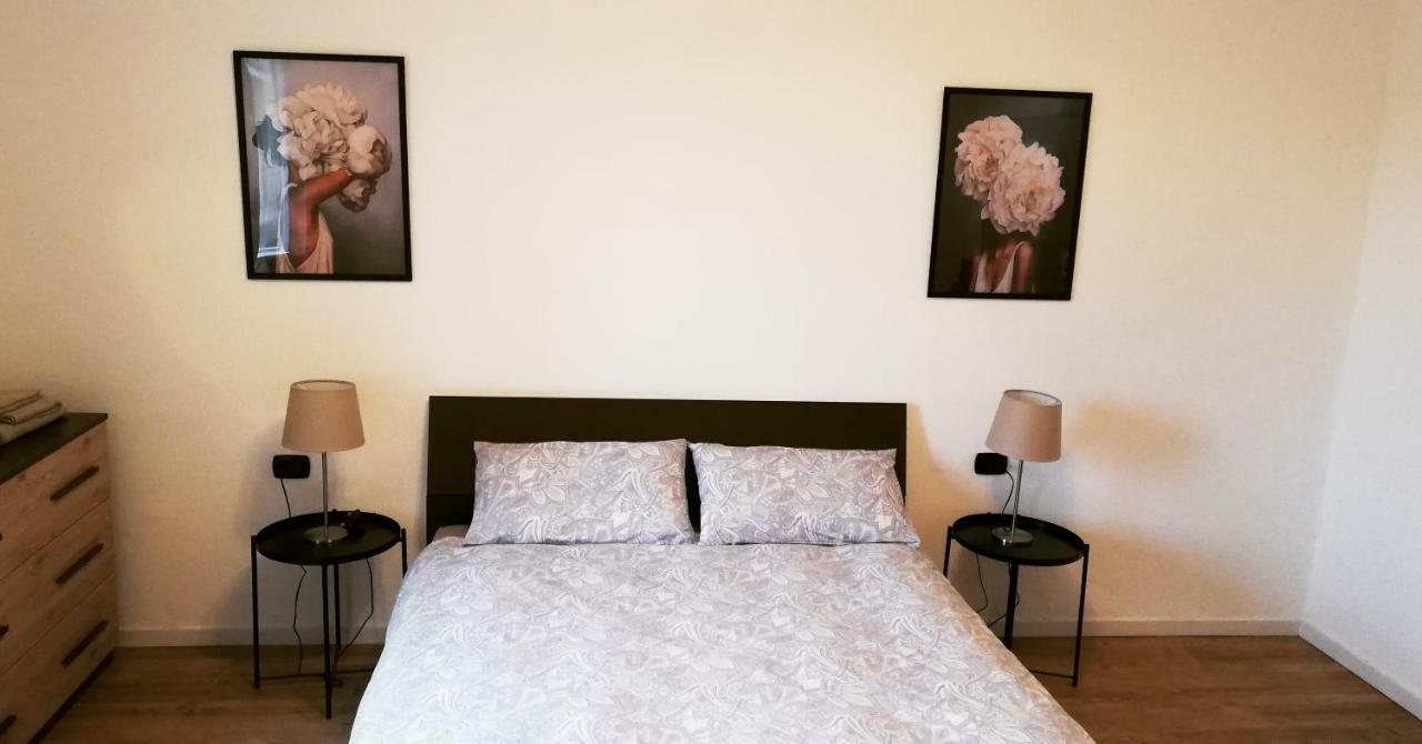 Centro E Parco 10 Min - Flat In Monza Apartment Luaran gambar
